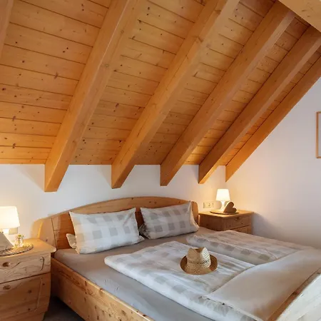 Klausenhof Schonach Farm stay *